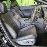 Lexus UX 2019-front seats